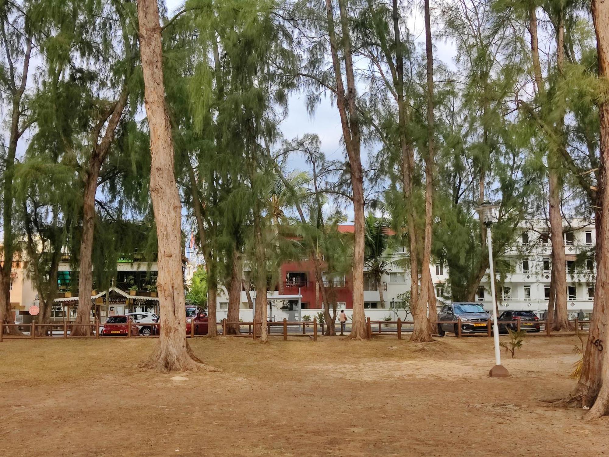 Ashiana Oceanside Apartment Flic-en-Flacq Εξωτερικό φωτογραφία